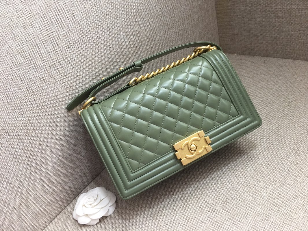 Lambskin Medium Boy Handbag Flap Bag A67086 Green